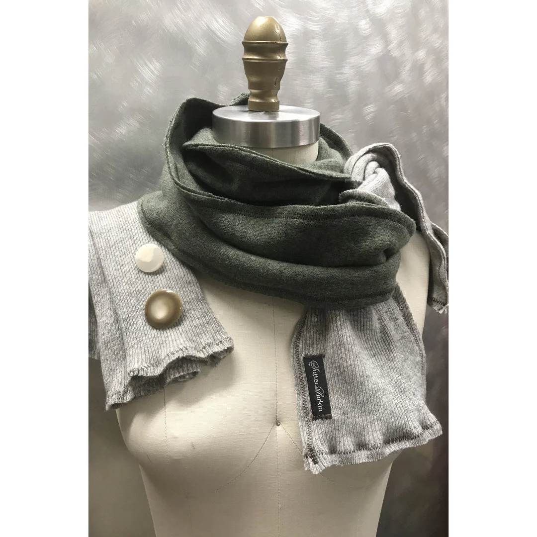 Sutter Larkin Recycled Cashmere Fingerless Gloves 2 Sutter Larkin Recycled Cashmere Fingerless Gloves