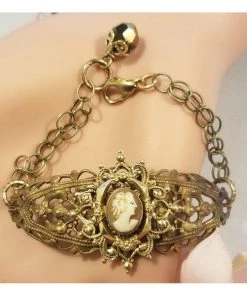 Headpiece Heaven Shop By Vendor Shell Cameo Bracelet